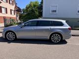 Volkswagen Passat 2.0 TDI SCR 140kW DSG 4MOT Comf. Vari... - VW Passat Gebrauchtwagen in Freiburg