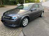 Opel Astra 1.4 GTC - Opel Astra aus 2010: Gtc