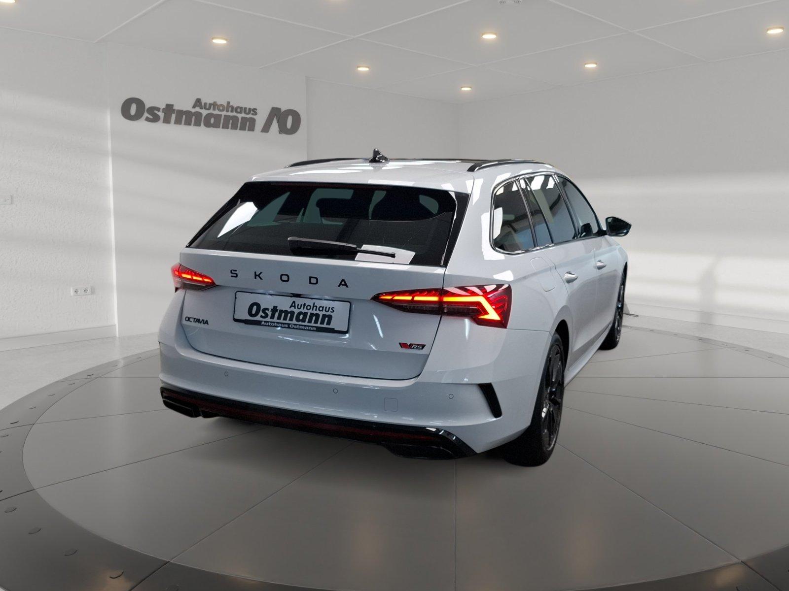Skoda Octavia RS Combi 2.0 TSI AHK 360° Pano ACC
