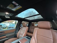 TOYOTA Tundra 1794 Edition Hybrid CrewMax
