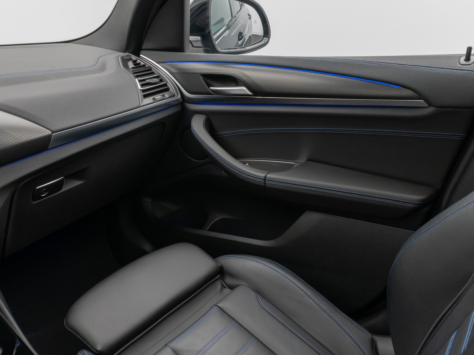 Fahrzeugabbildung BMW X3 xD30d M Sport Kamera Panorama DAB AHK 21Zoll