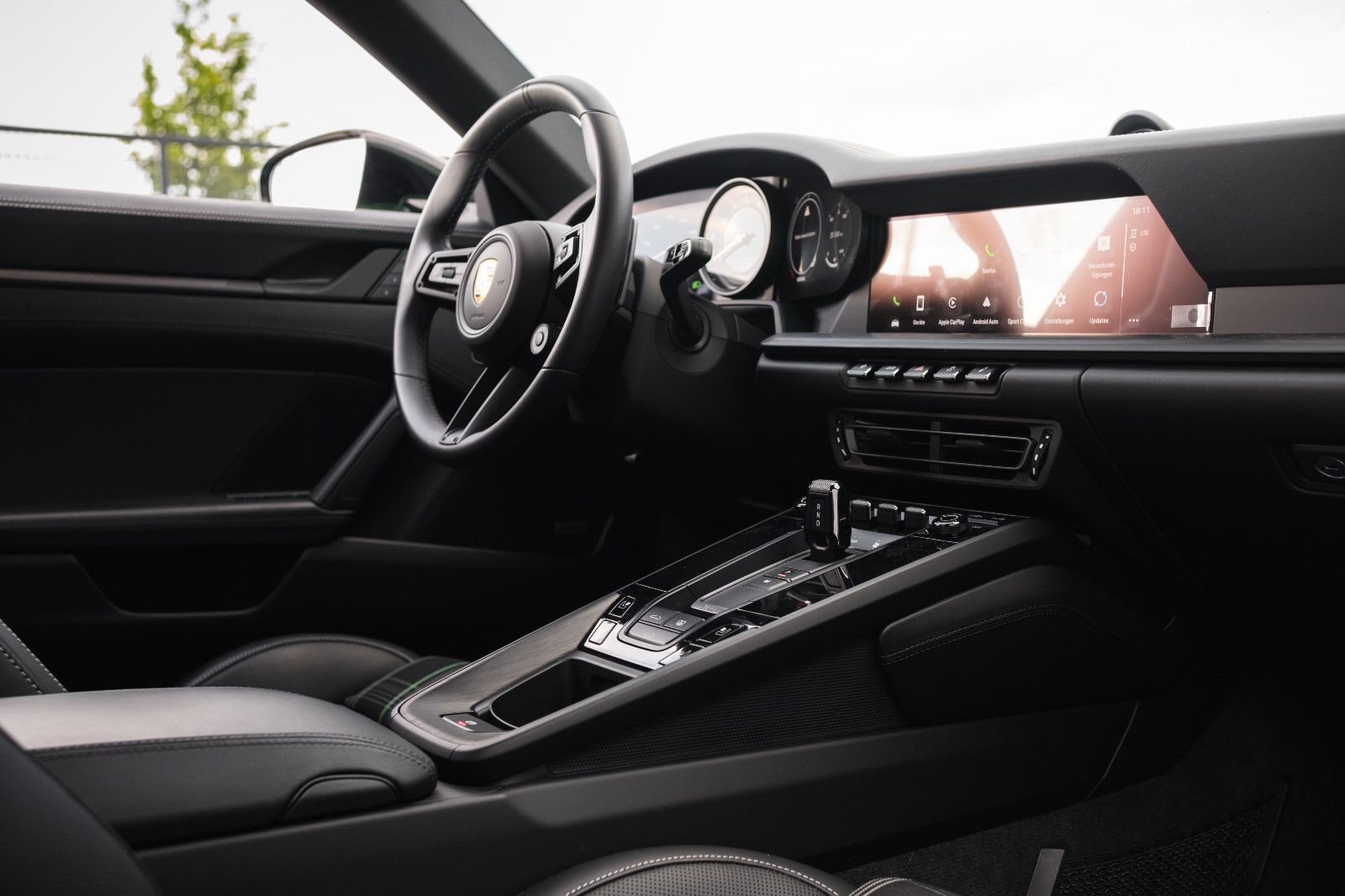 Fahrzeugabbildung Porsche 911/992 GTS KARO, LED, PDLS, DAB, Sp.-Design