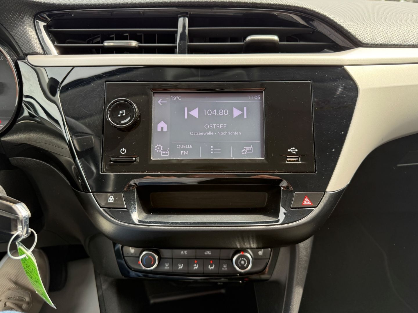 Fahrzeugabbildung Opel Corsa F Edition 1.2 Turbo SHZ+LHZ+PDC