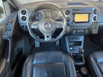 Volkswagen Tiguan - 12