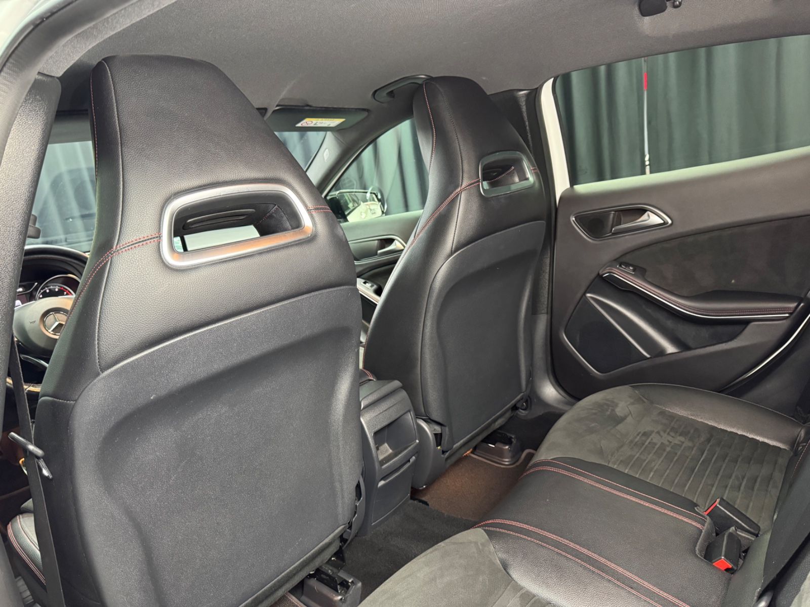 Fahrzeugabbildung Mercedes-Benz GLA 200|7G-AUTOMATIK|NAVI|LED|KAMERA|AHK|AMG-LIN
