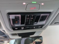 VW Tiguan 1.5 eTSI Life /Pano/LenkradHeiz./ACC/HuD