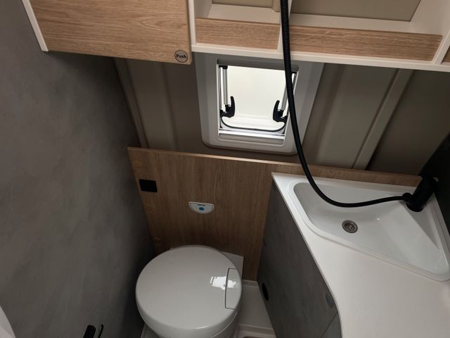 Crosscamp ADVTR 6.4 EF Markise Navi Kamera AWT isol.+behei