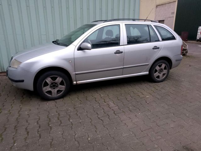 Skoda Fabia 1.9 2003.