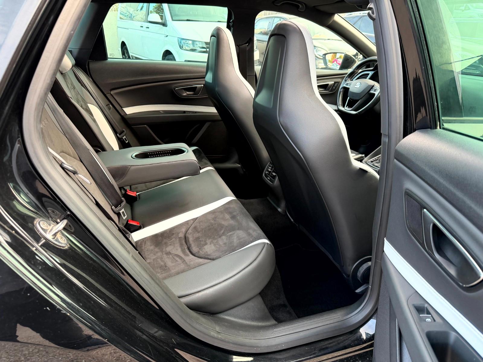 SEAT LEON 2.0 TSI ST CUPRA 290 DSG PANO_SCHALENSITZE | 290 ch | HAYON ÉLECTRIQUE | PACK SPORT | TOIT OUVRANT