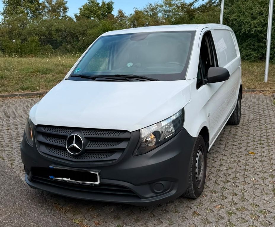 Image of Mercedes-Benz Vito