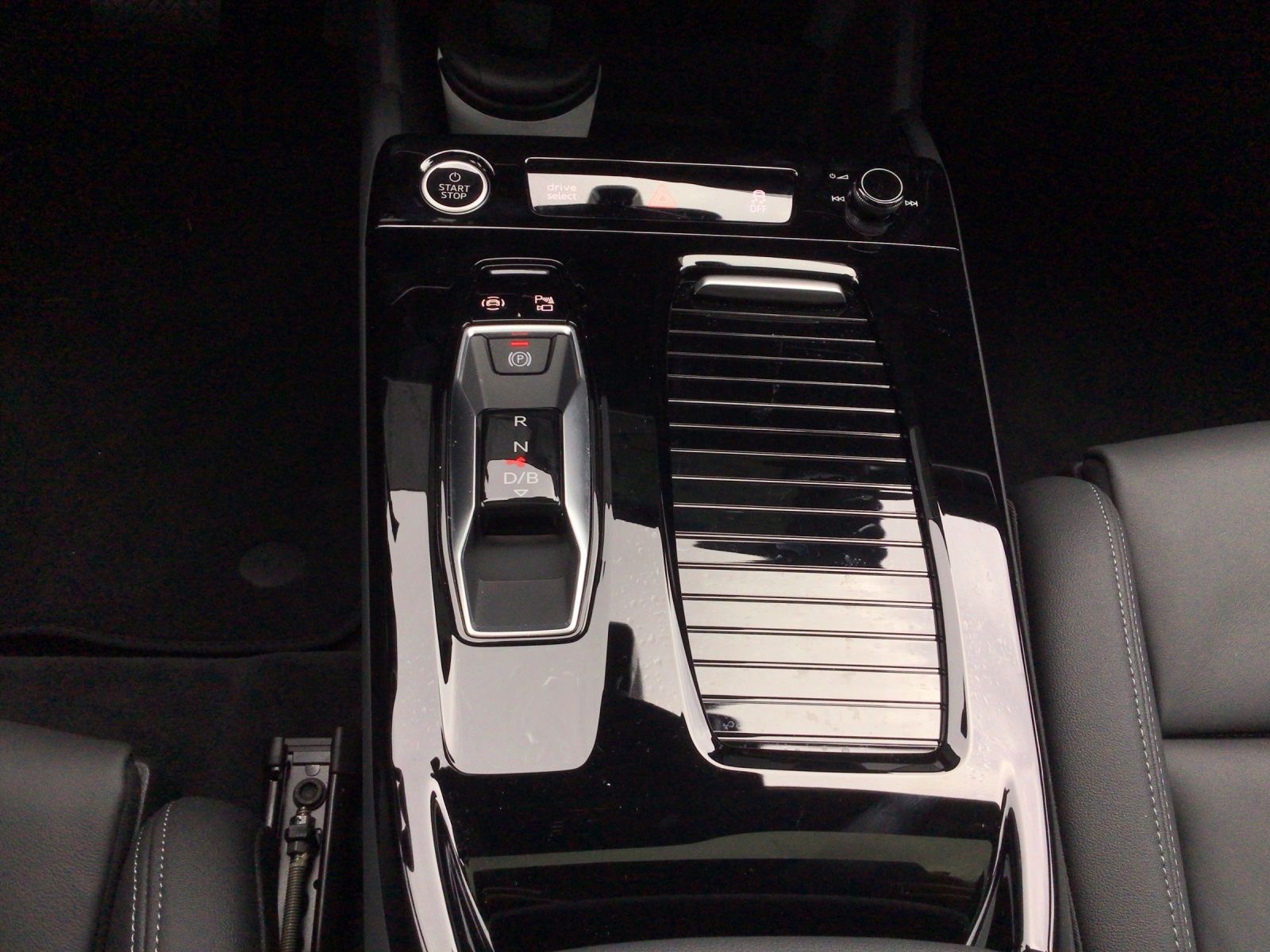 Audi A6 e-tron - Bild 11