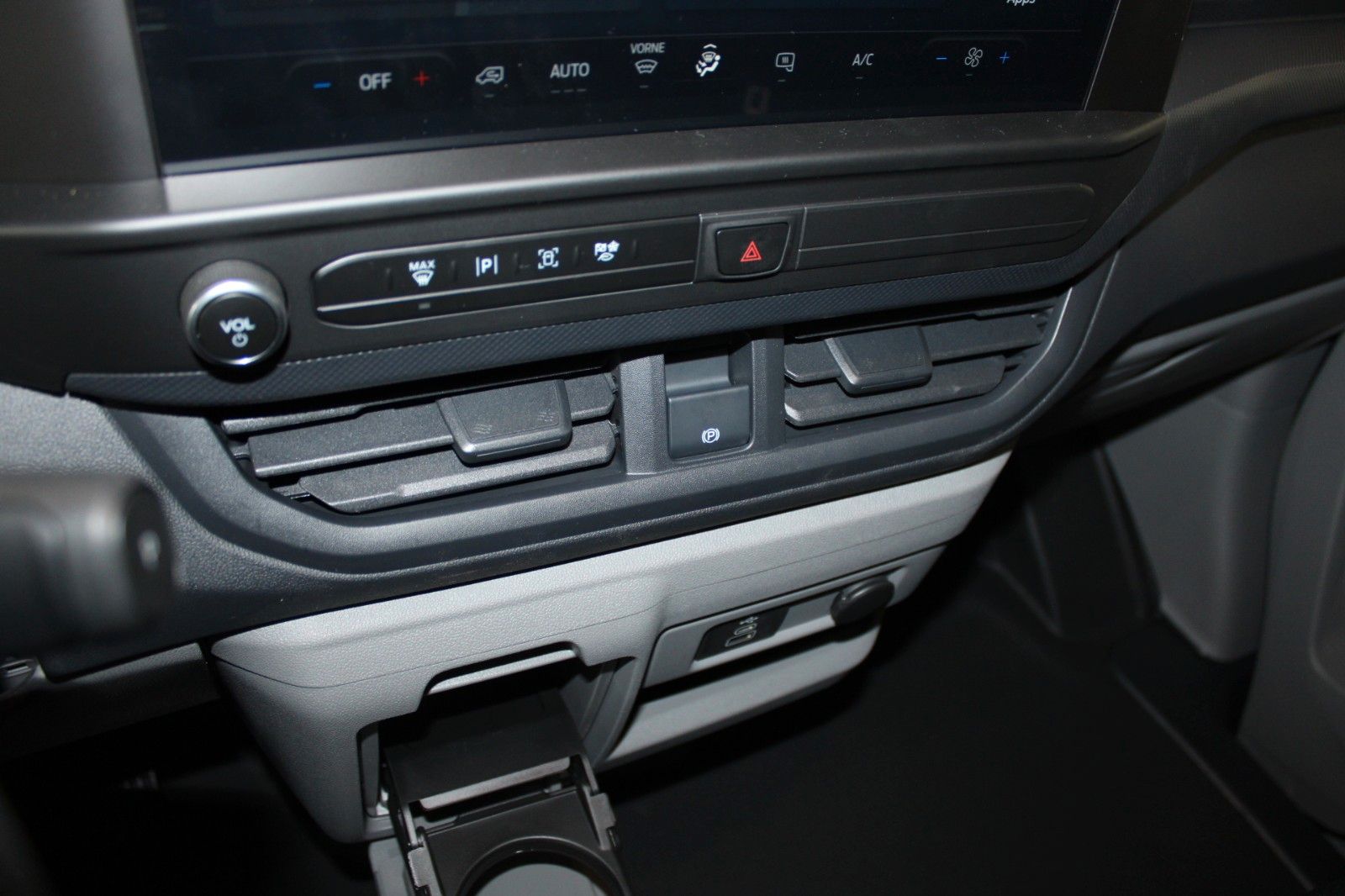 Fahrzeugabbildung Ford Transit Custom TREND PHEV L1 LED NAVI Technolog