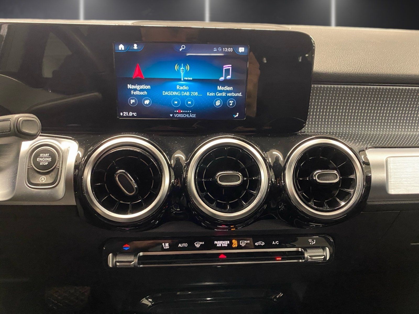 Fahrzeugabbildung Mercedes-Benz GLB 220 d 4M Progressive*Distronic*AHK*Kamera
