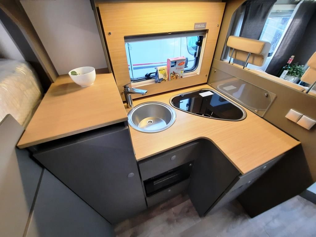 Fahrzeugabbildung LMC Tourer T 663 G 70 Jahre Sie sparen 7.731,- €