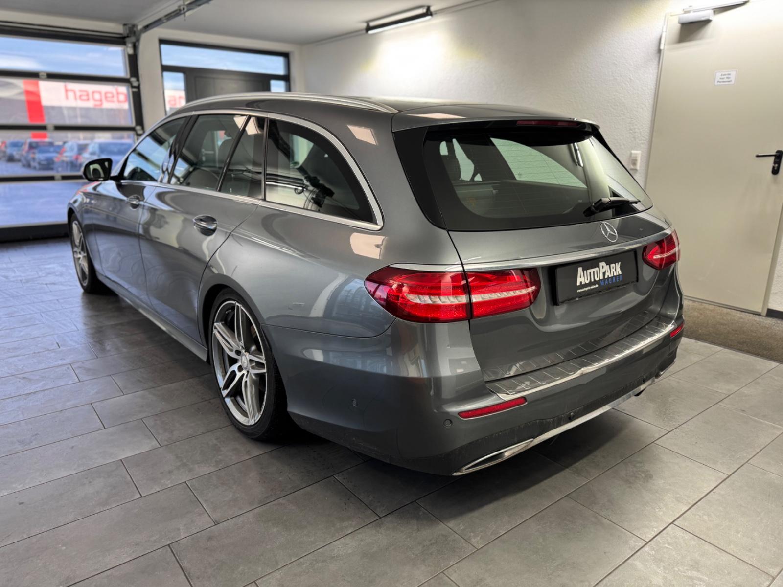 Mercedes-Benz E 220d T-Modell *AMG*Carplay*Ambiente*