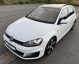 Volkswagen Golf VII GTI Performance Pano Keyless Dynaudio - Gebrauchtwagen in Salzgitter