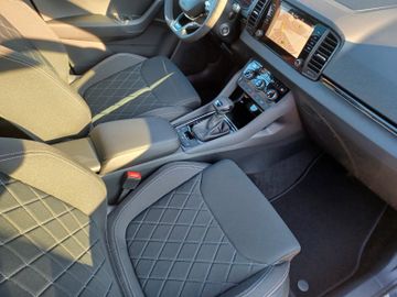 Fahrzeugabbildung SKODA Karoq 1.5 TSI Sportline DSG LED/ACC/AHK