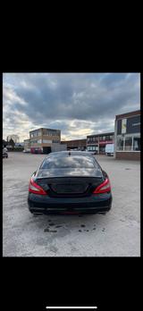 Mercedes-Benz CLS 500 4MATIC - - mit Benzin-Antrieb: Coupe, Beige