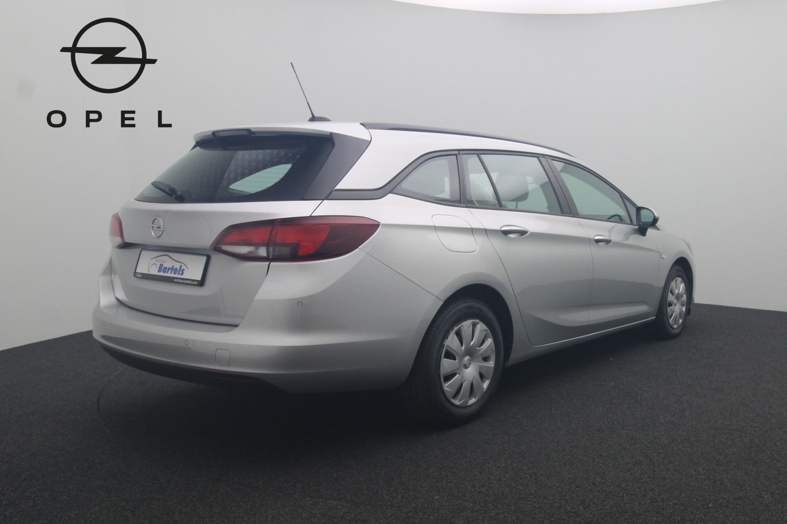 Fahrzeugabbildung Opel Astra K Sports Tourer MOTORSCHADEN