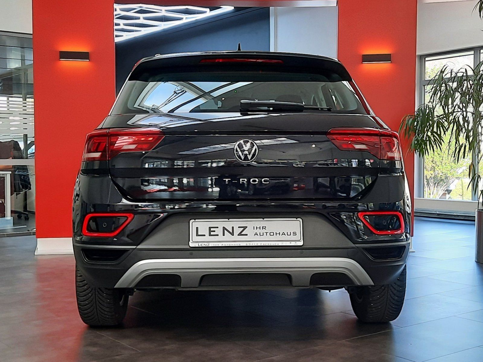 Fahrzeugabbildung Volkswagen T-Roc TSI *Standhzg*AHK*Navi*LED*PDC*ACC*APP*