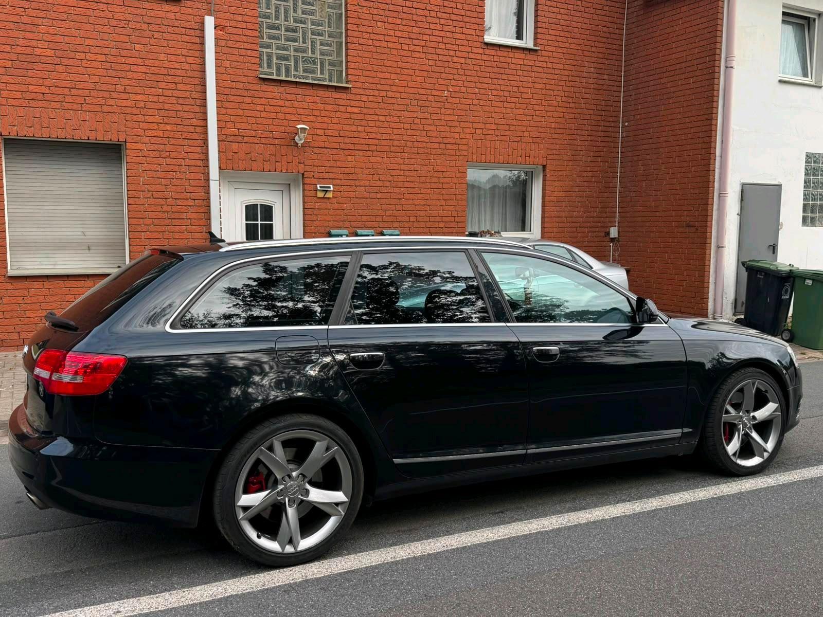 Audi Quattro 2009 — rear view