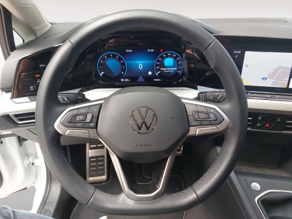Fahrzeugabbildung Volkswagen Golf 1.0 TSI Move LED Navi RFK