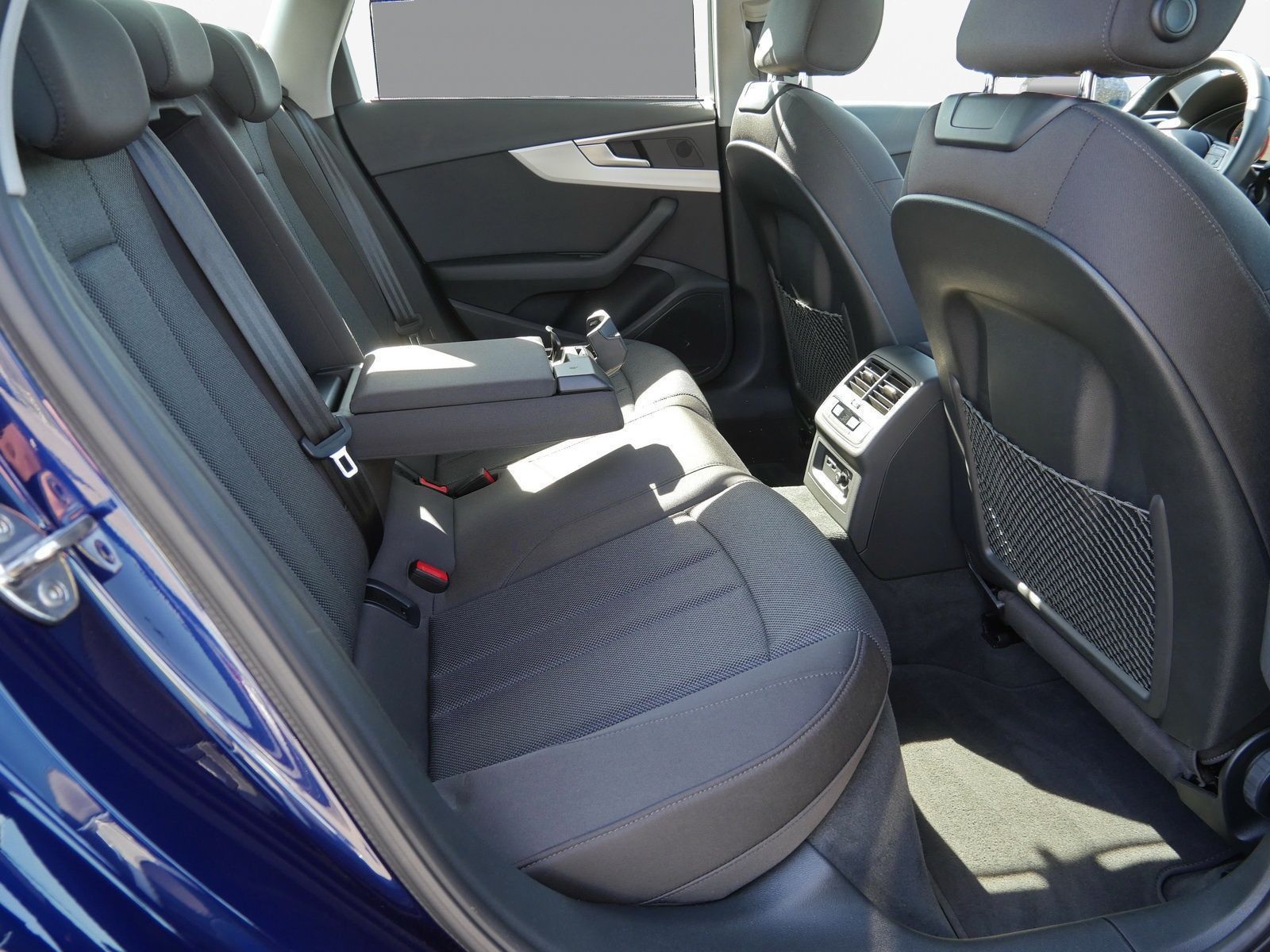 Audi A4 - Bild 16