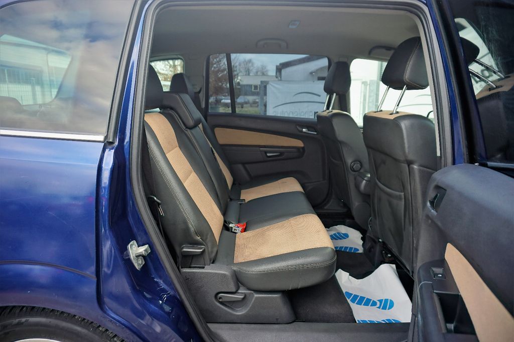OPEL Zafira 9