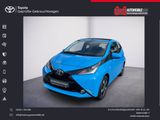 Toyota Aygo x-wave - Toyota: Blau, Aygo