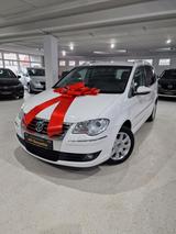 Volkswagen Touran Highline- AHK - Garantie* - gebrauchte VW Touran aus dem Jahr 2009