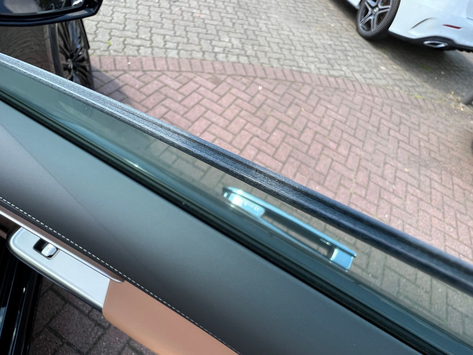 Fahrzeugabbildung Mercedes-Benz E 200 AMG LINE PREMIUM PANO SUPERSCREEN NAPPA