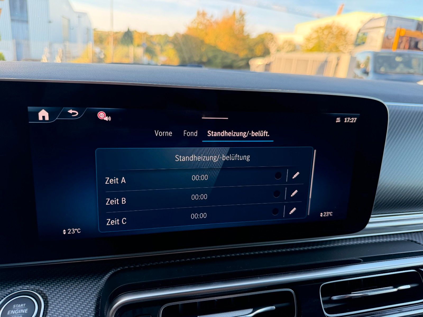 Fahrzeugabbildung Mercedes-Benz V 300 d 4MATIC STYLE AMG DISTRONIC MULTIBEAM