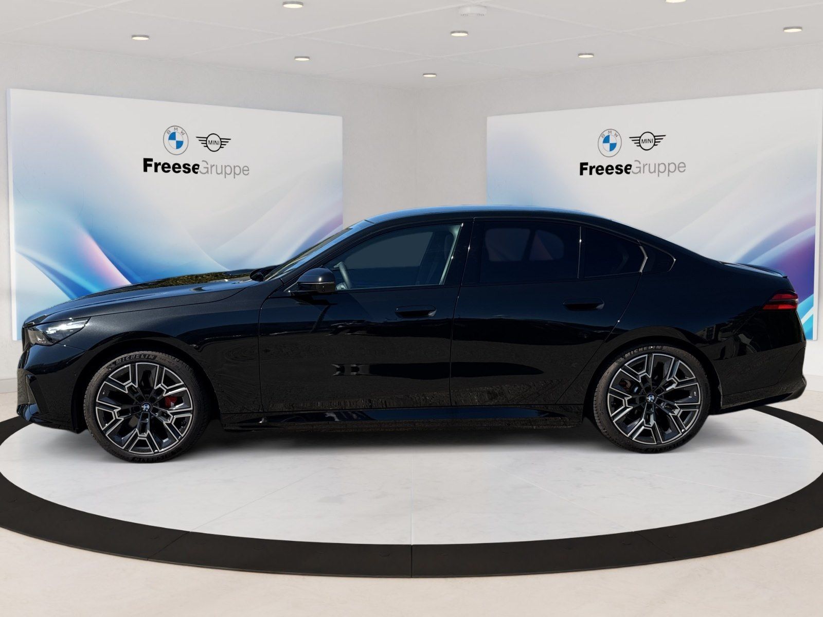 BMW i5 xDrive40 Vollaustattung m. AHK UPE 97.220,-€ foto 3