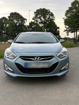 Hyundai I40 blue Limosine - Hyundai i40 mit Diesel-Antrieb: Limousine