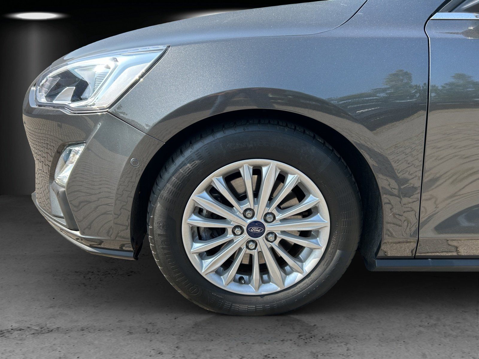 Fahrzeugabbildung Ford Focus 1.0 Titanium Aut./KAMERA/GRA/SHZ/LHZ/