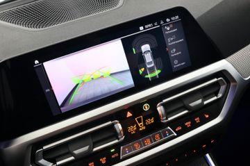 BMW 320i xDrive Limousine M Sport M 50 Jahre