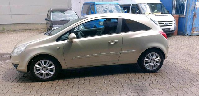 Opel Corsa D 1,4 90 km zu verkaufen