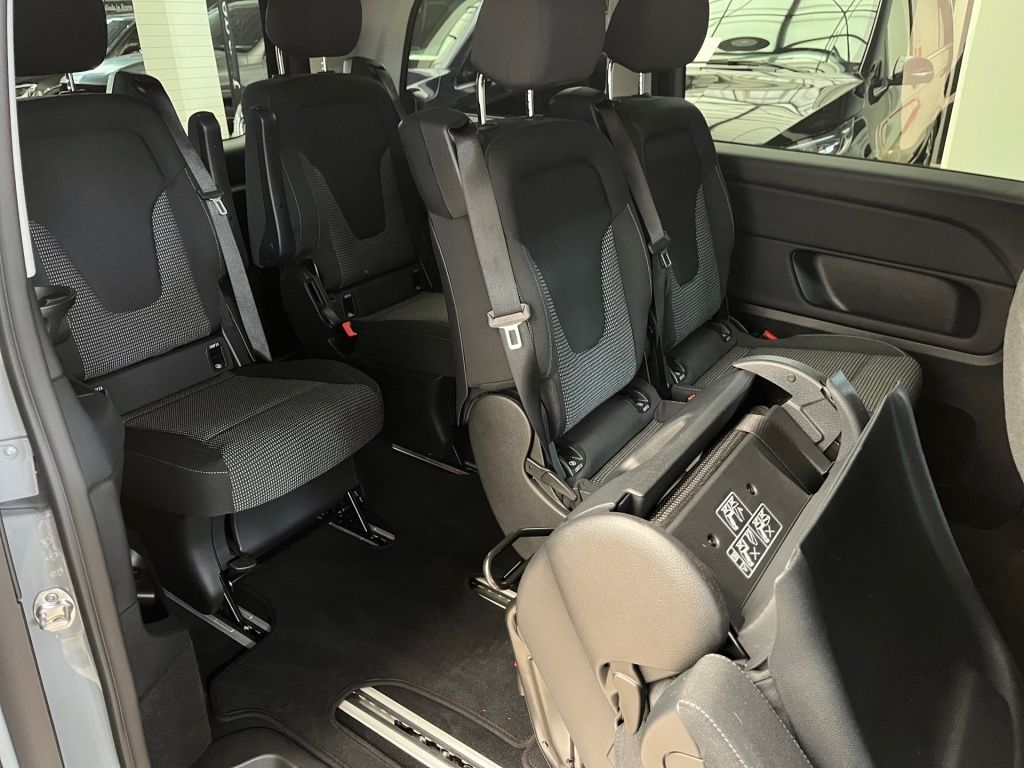 Fahrzeugabbildung Mercedes-Benz V 220 d STYLE Kompakt 7 Sitze 2,5tAHK LED EASY-P