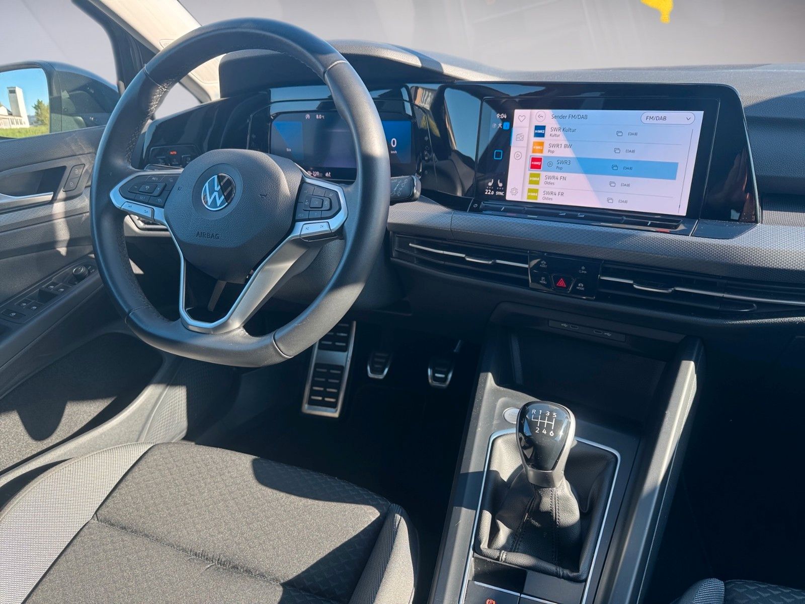 Fahrzeugabbildung Volkswagen Golf VIII Lim. Life ACTIVE 1.5 TSI