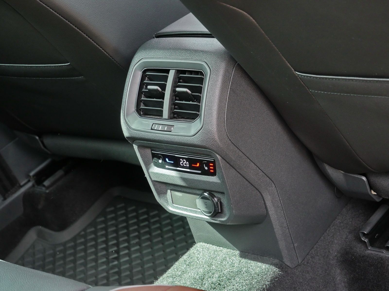 Volkswagen Tiguan - Bild 17