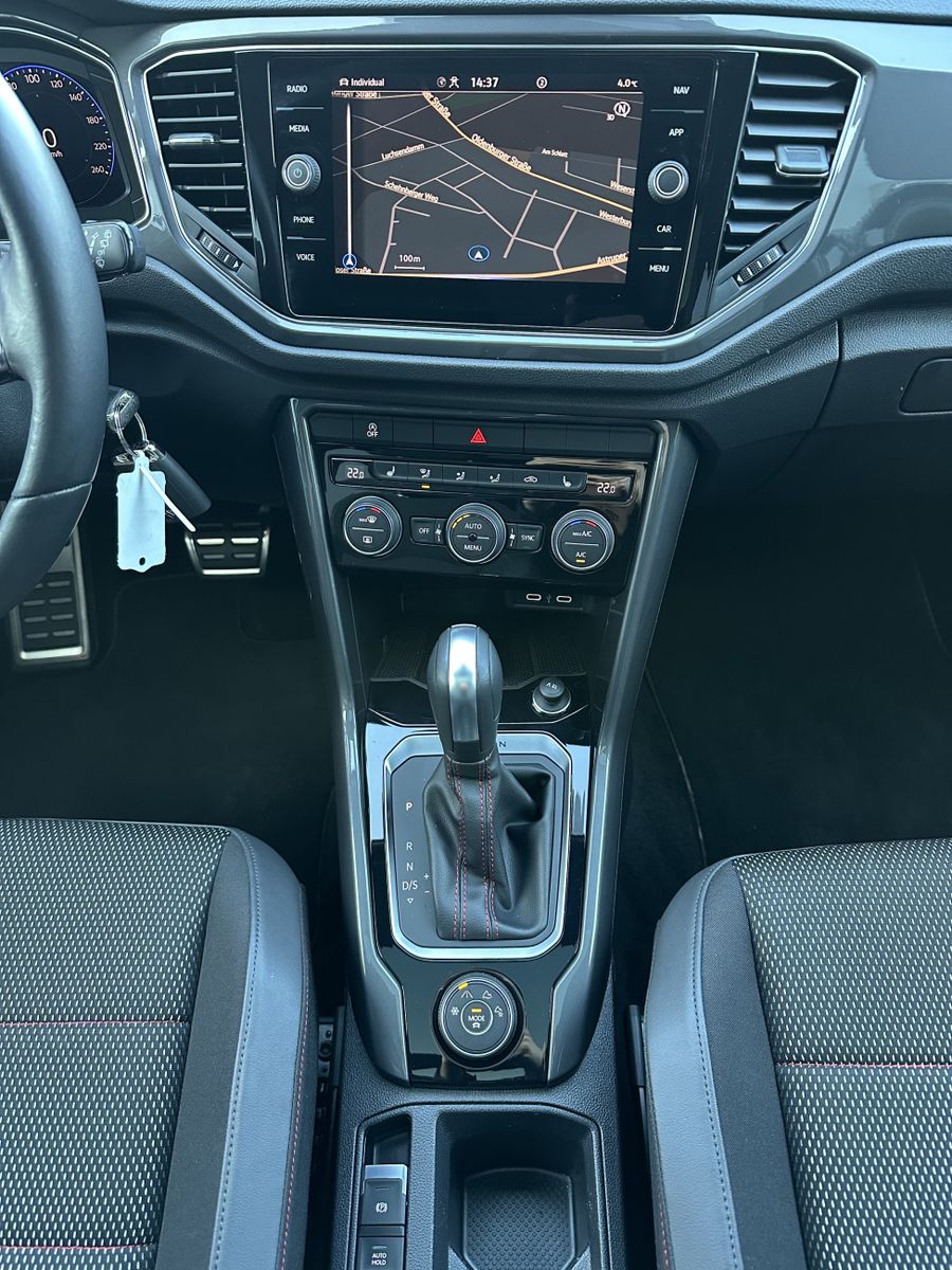 Fahrzeugabbildung Volkswagen T-Roc 2.0 TDI 4M DSG Sport NAV+LED+ACC+VCOCK+1HD