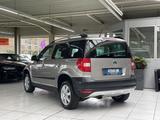 Skoda Yeti 1.2 TSI DSG Family GRA PDC Sitzh. Xenon AHK - Skoda Yeti in Braunschweig