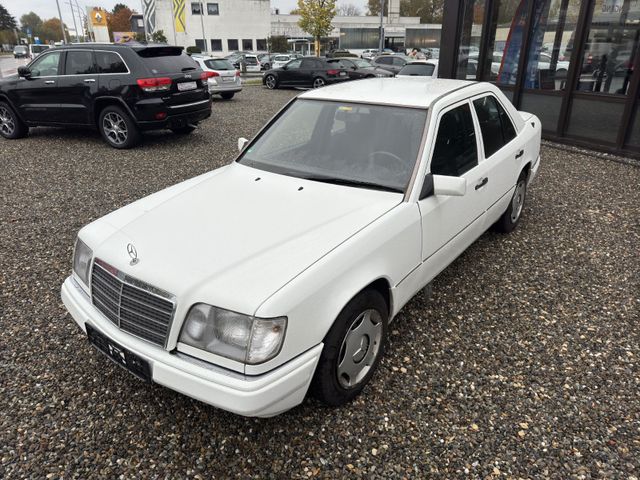 Mercedes-Benz E 200 W 124 Limousine