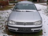Volkswagen VW Golf 4 Variant, 1.6 Liter - Volkswagen Golf aus 2004: Variant