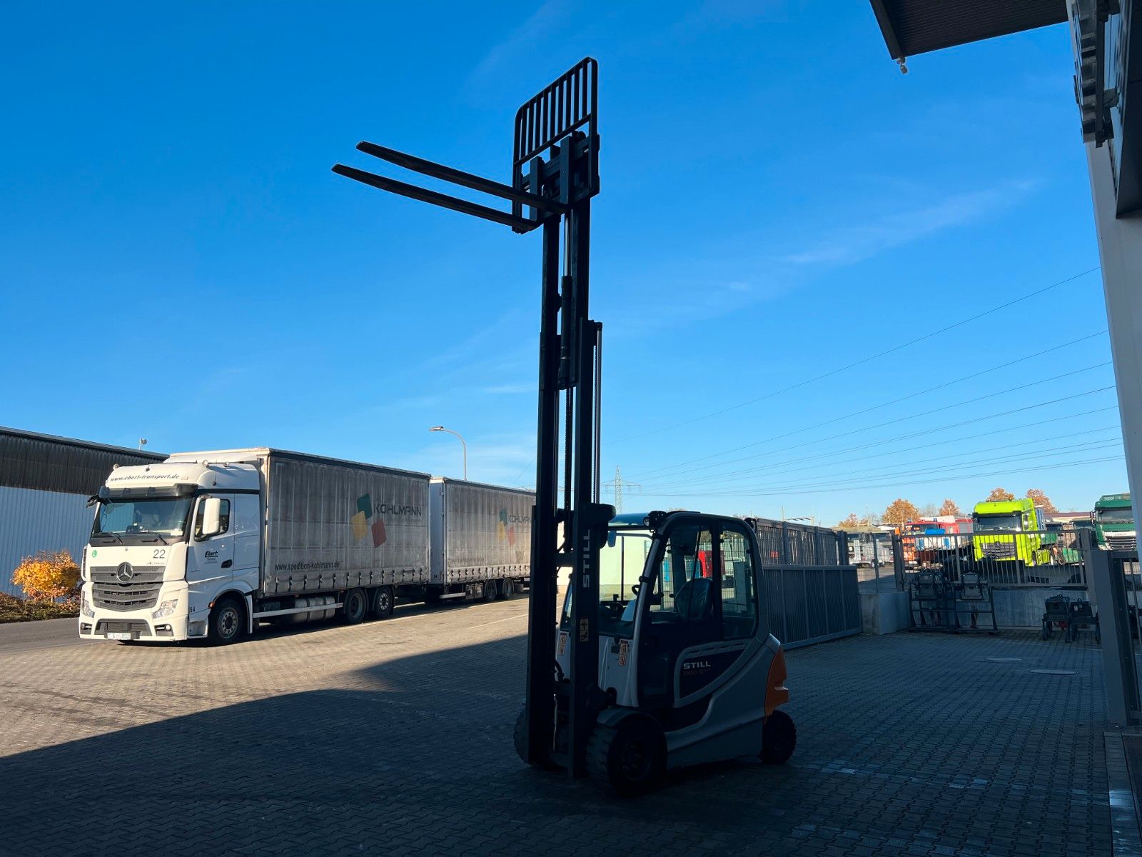 Fahrzeugabbildung Still RX60-30L/600 / 2025 / 3.957 h / 4.6m / SS