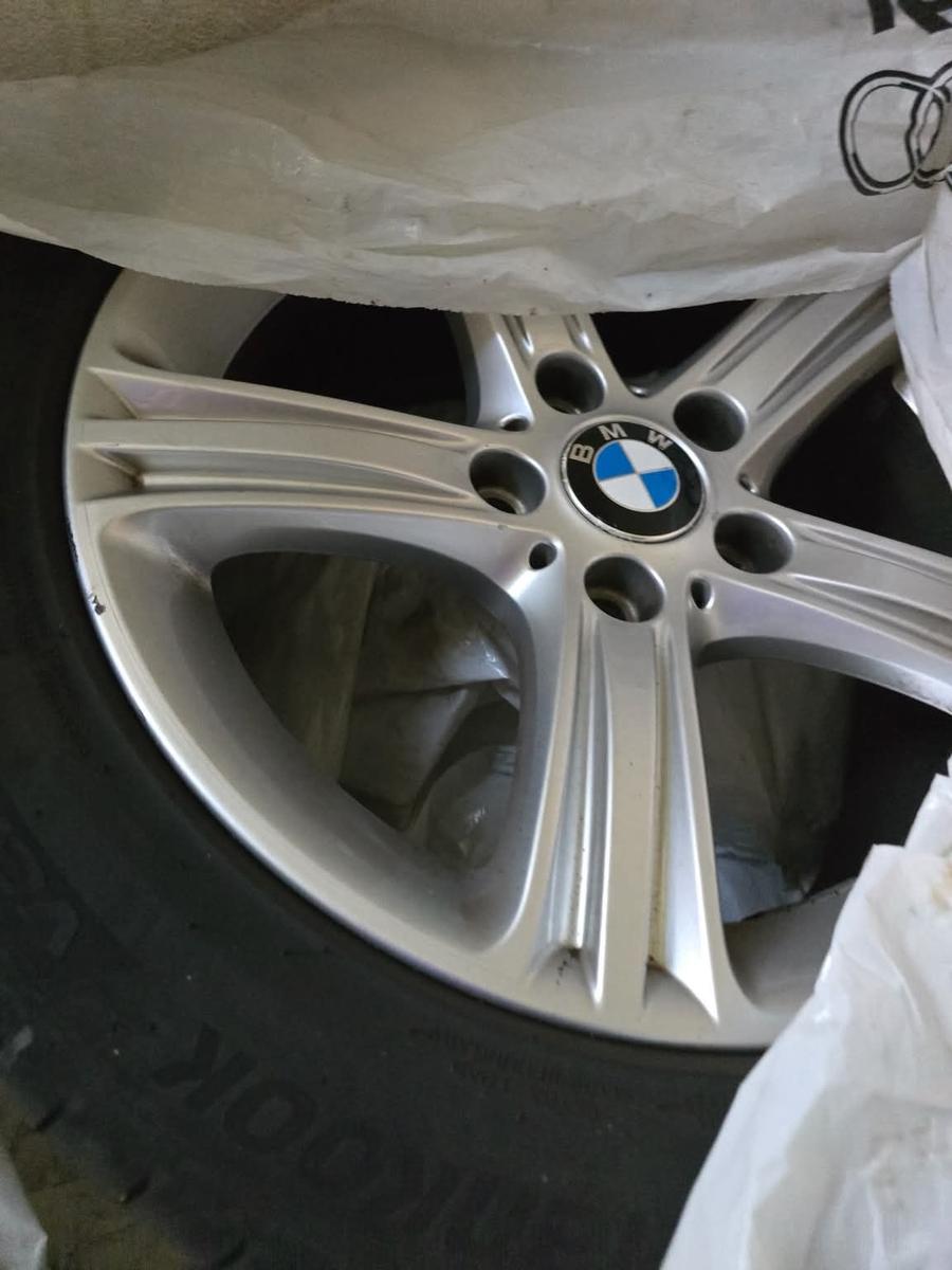 BMW 318 2012 — engine 143 HP (105kW)