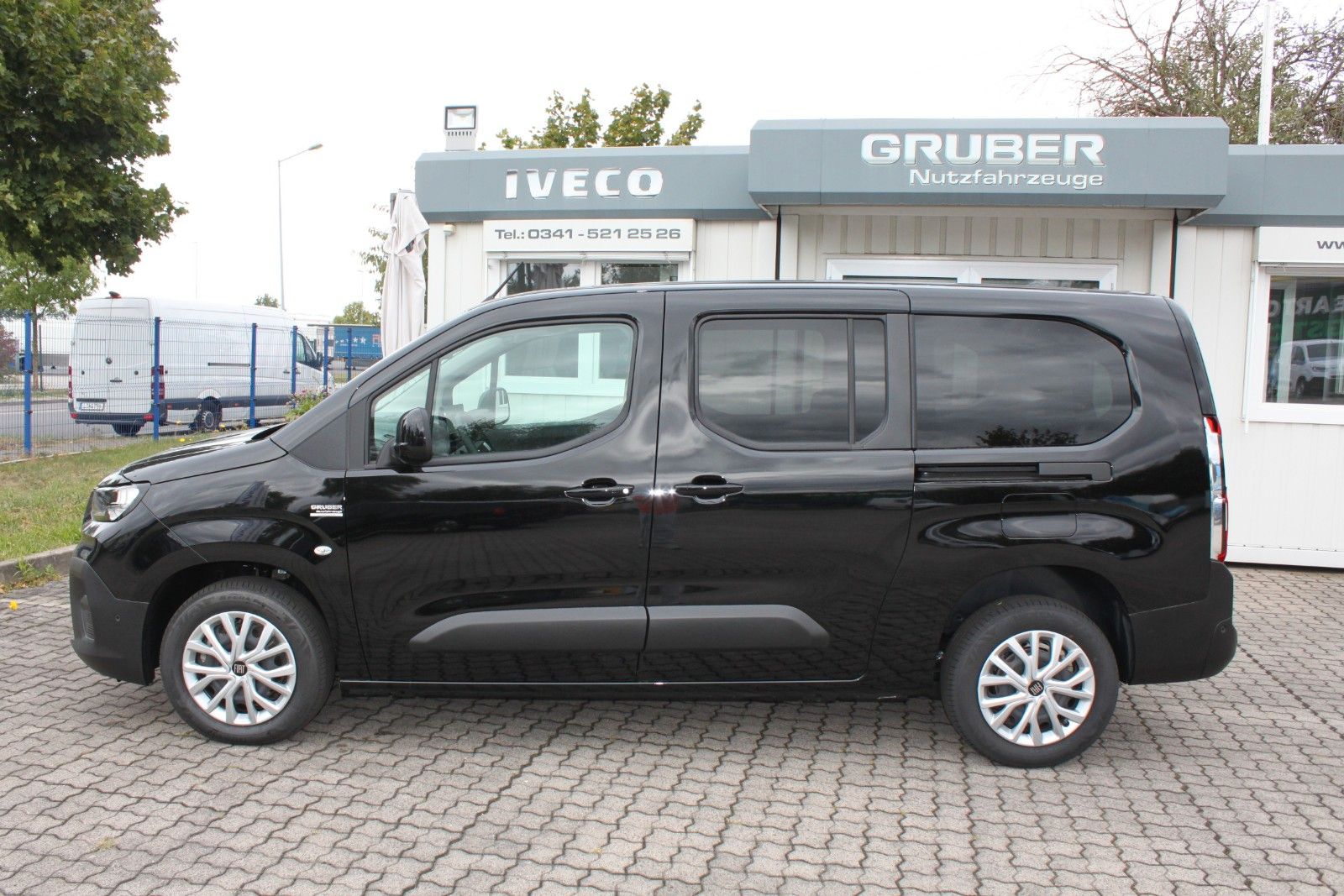 Fahrzeugabbildung Fiat Doblò Kombi L2 1.5 Diesel 96 kW