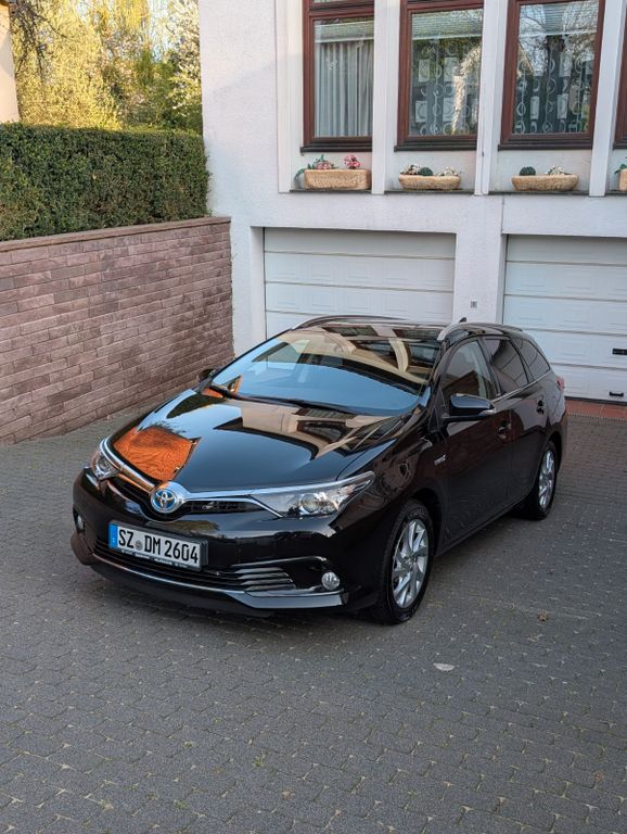 Image of Toyota Auris Touring Sports