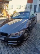 BMW 335i Cabrio Automatik Sport Auspuff An... - BMW 335 aus 2011: Cabrio, 335i
