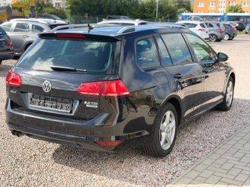 Volkswagen Golf - 3